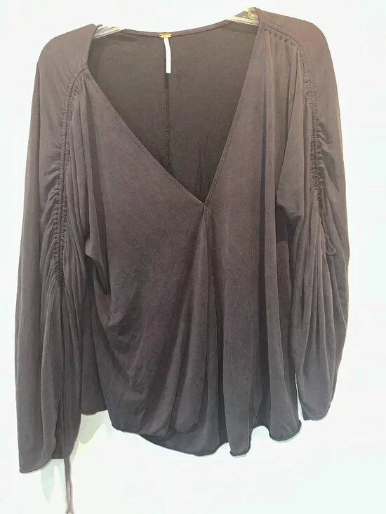 Free People ruched sleeve top - Picture 2 of 6